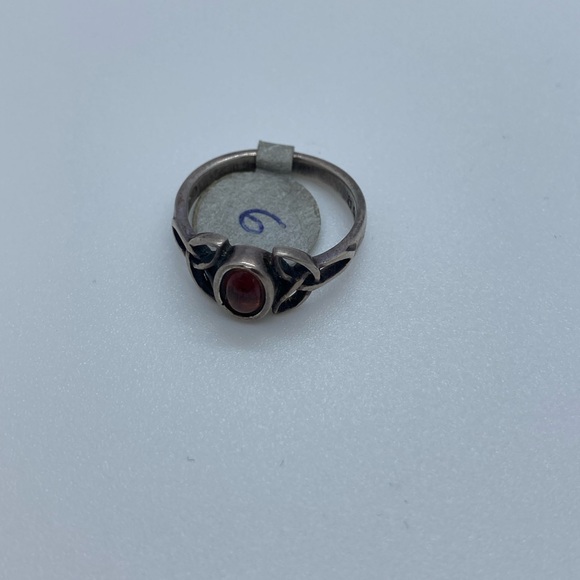 BOGO50 Sterling silver garnet ring - Picture 2 of 6